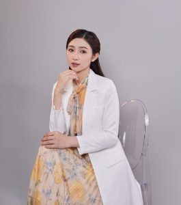 FeatherLite® Labcoat Nữ